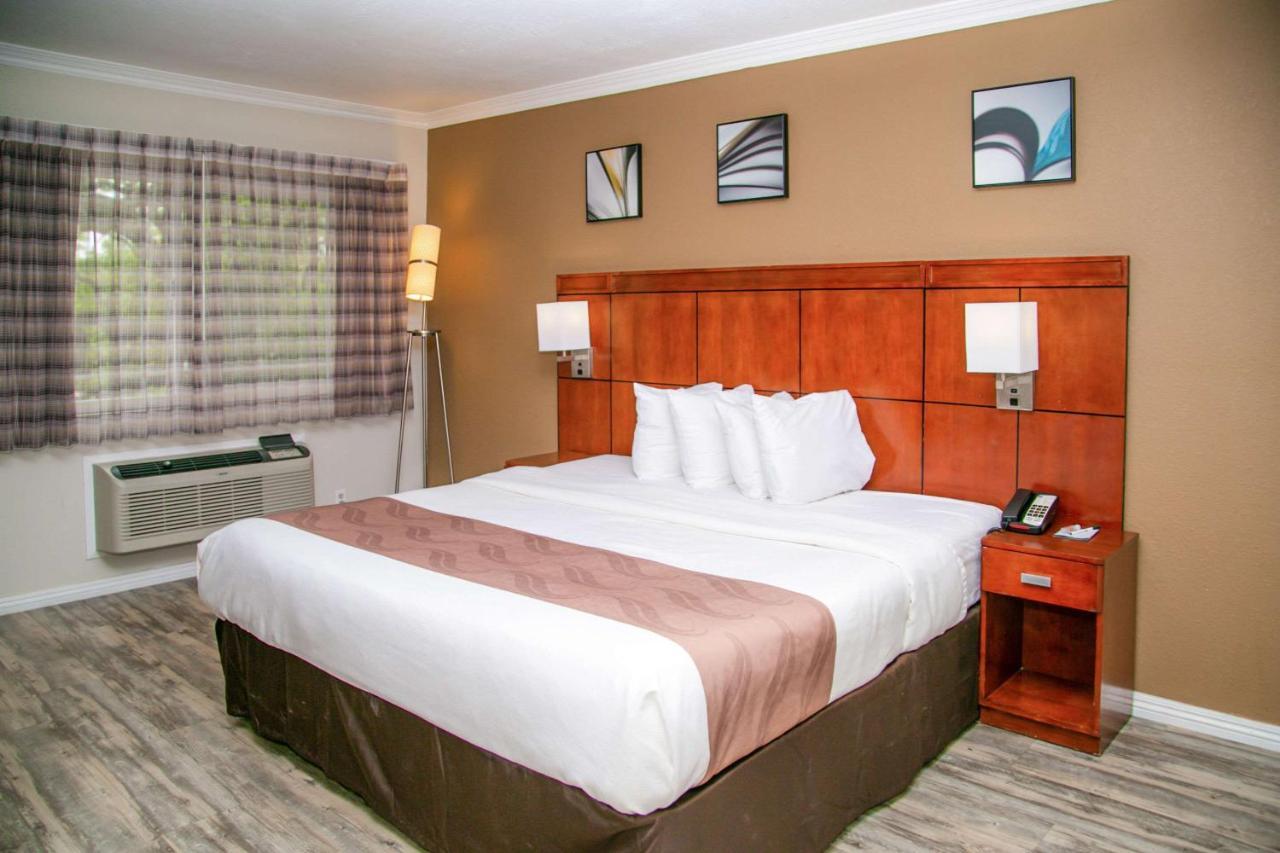 Quality Inn & Suites Thousand Oaks - Us101 Экстерьер фото