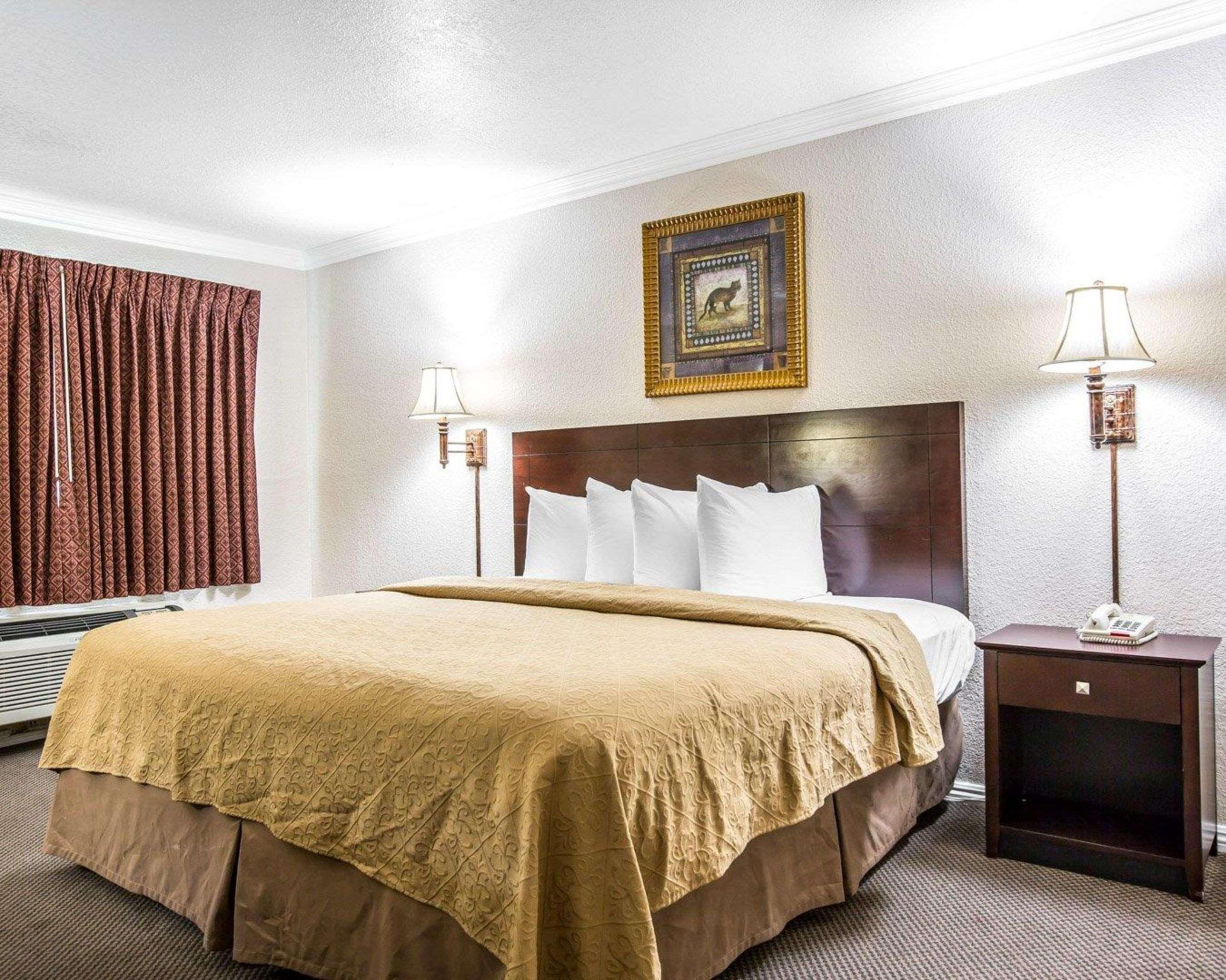 Quality Inn & Suites Thousand Oaks - Us101 Экстерьер фото